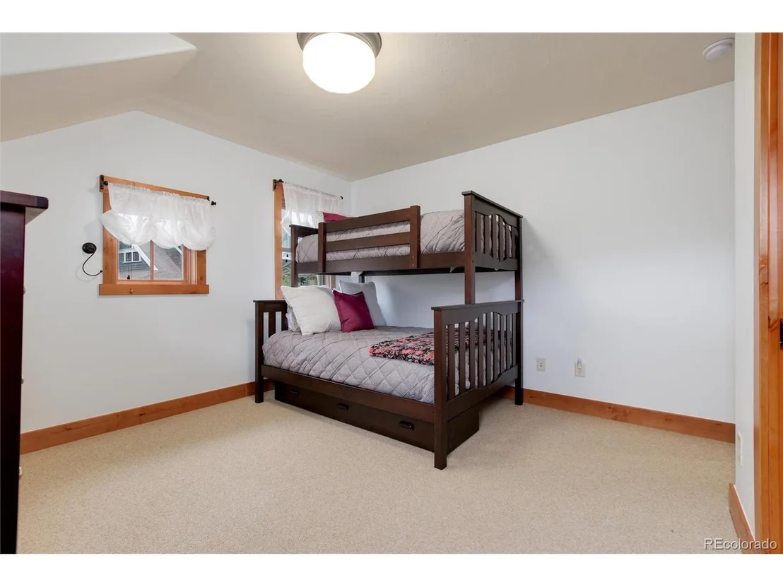 Photo of 7 Meadow Trl