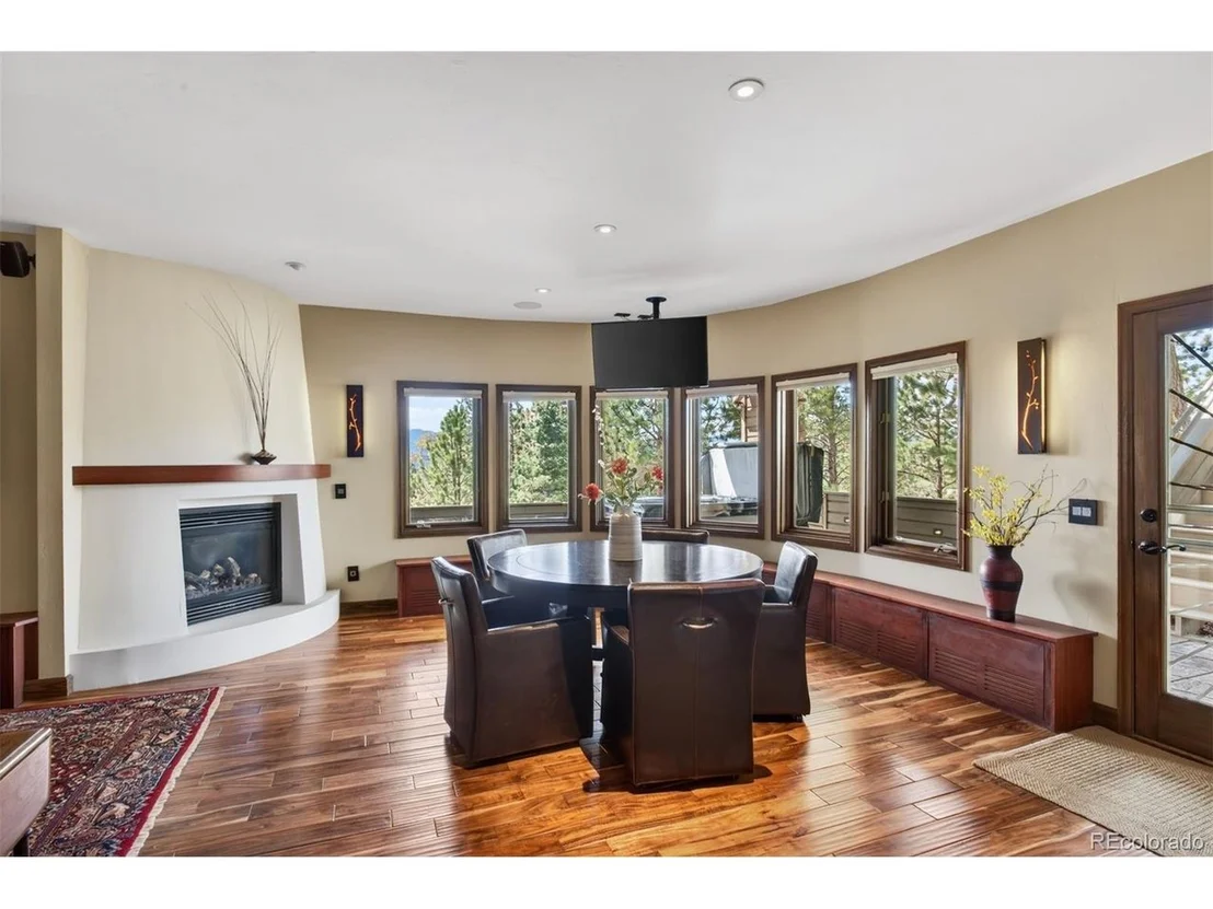 Photo of 1674 Tamarac Dr