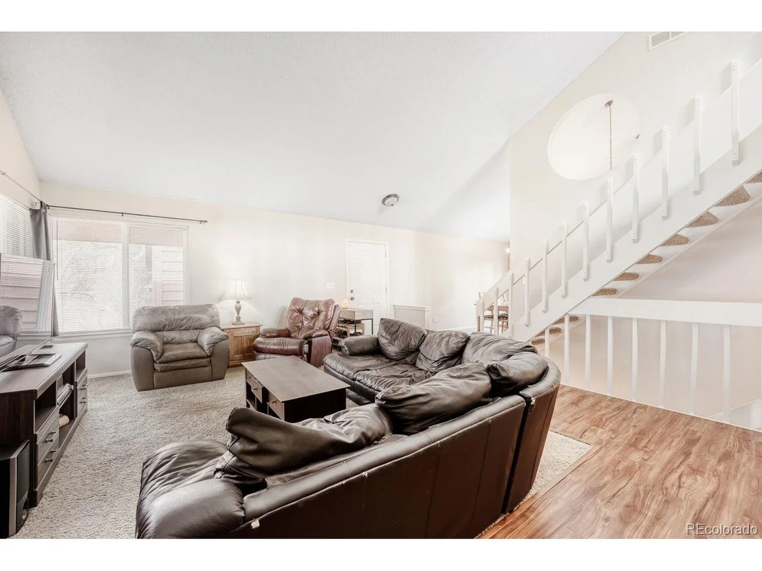 Photo of 200 S Dearborn Cir