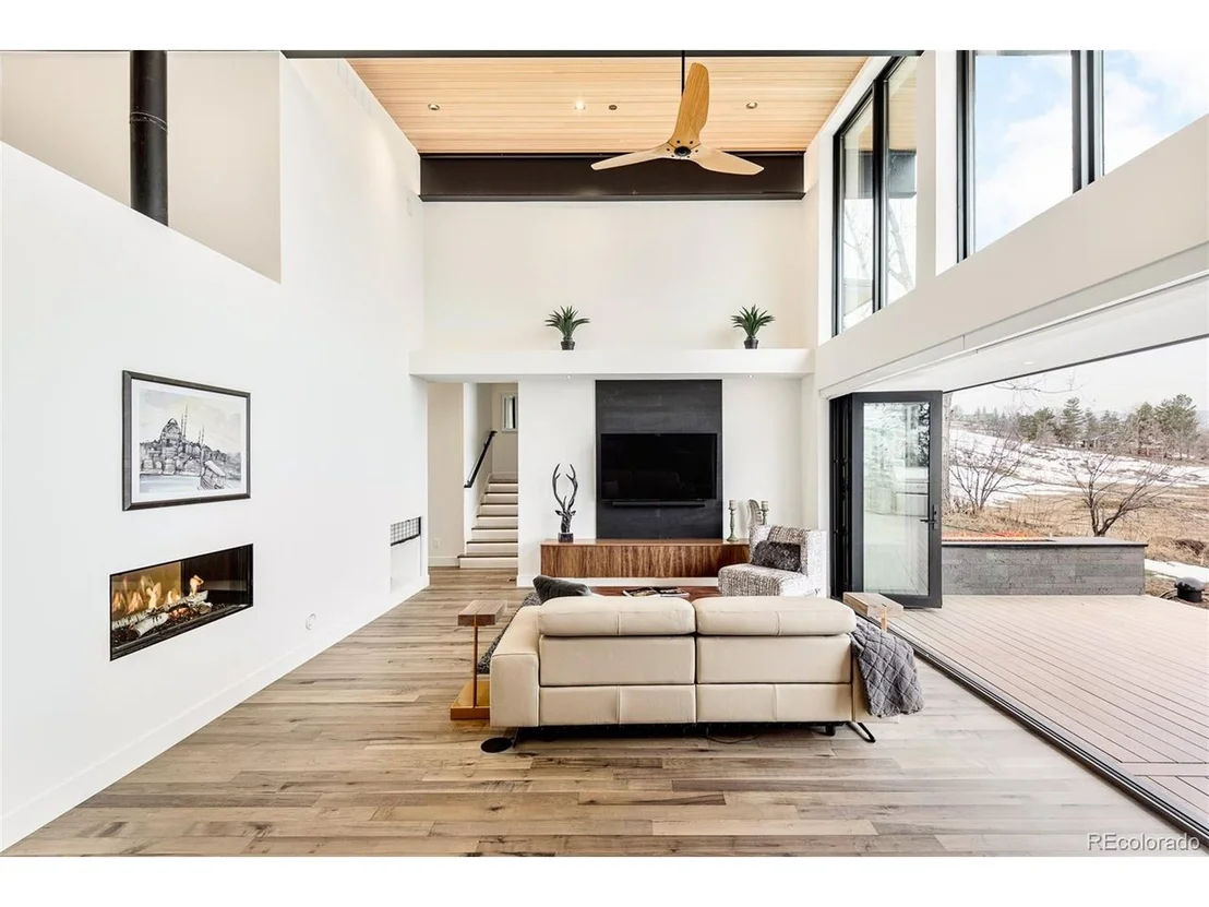Photo of 7526 Spring Dr