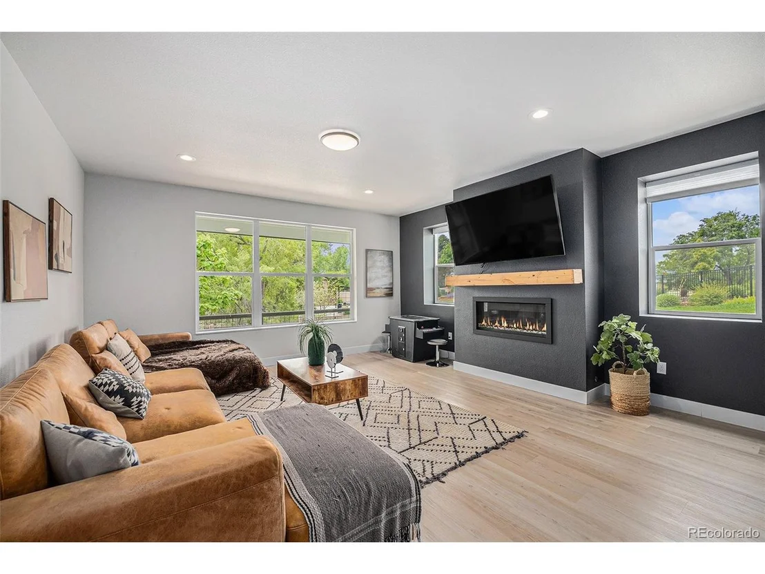 Photo of 3580 W 62nd Pl