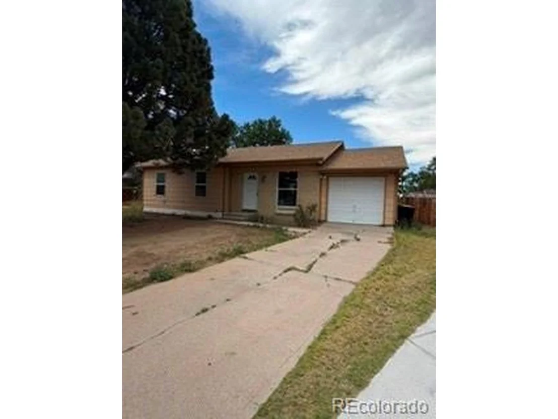 Photo of 9748 Clayton Cir