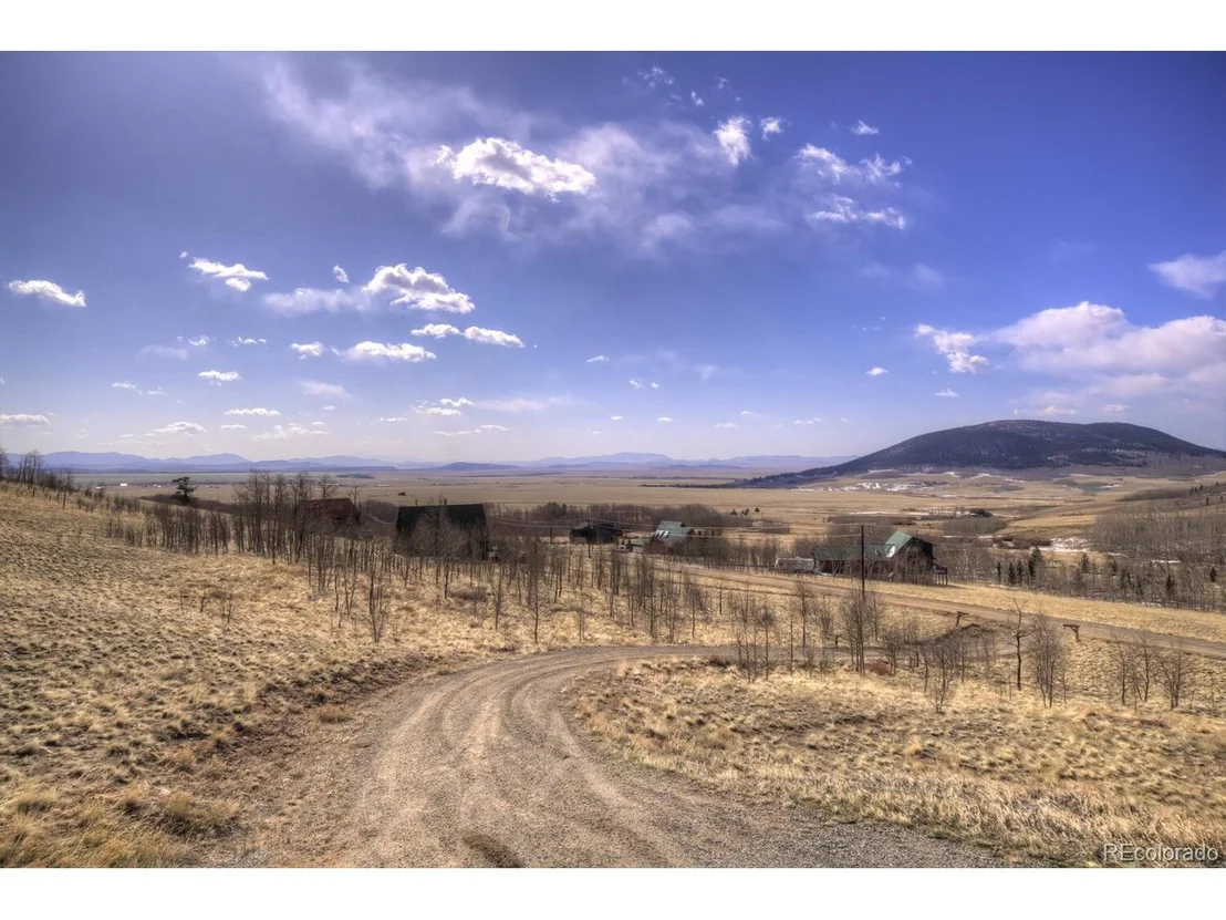 Photo of 257 Round Hill Rd
