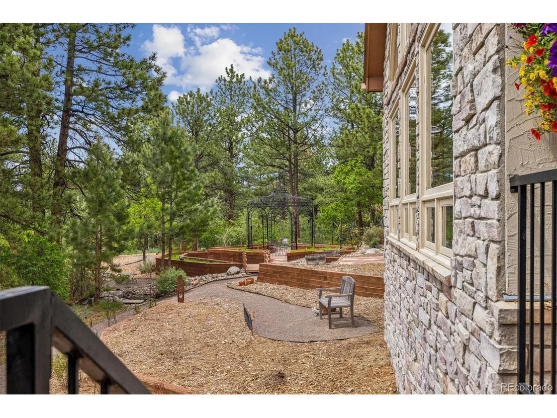 Photo of 2376 Trails End