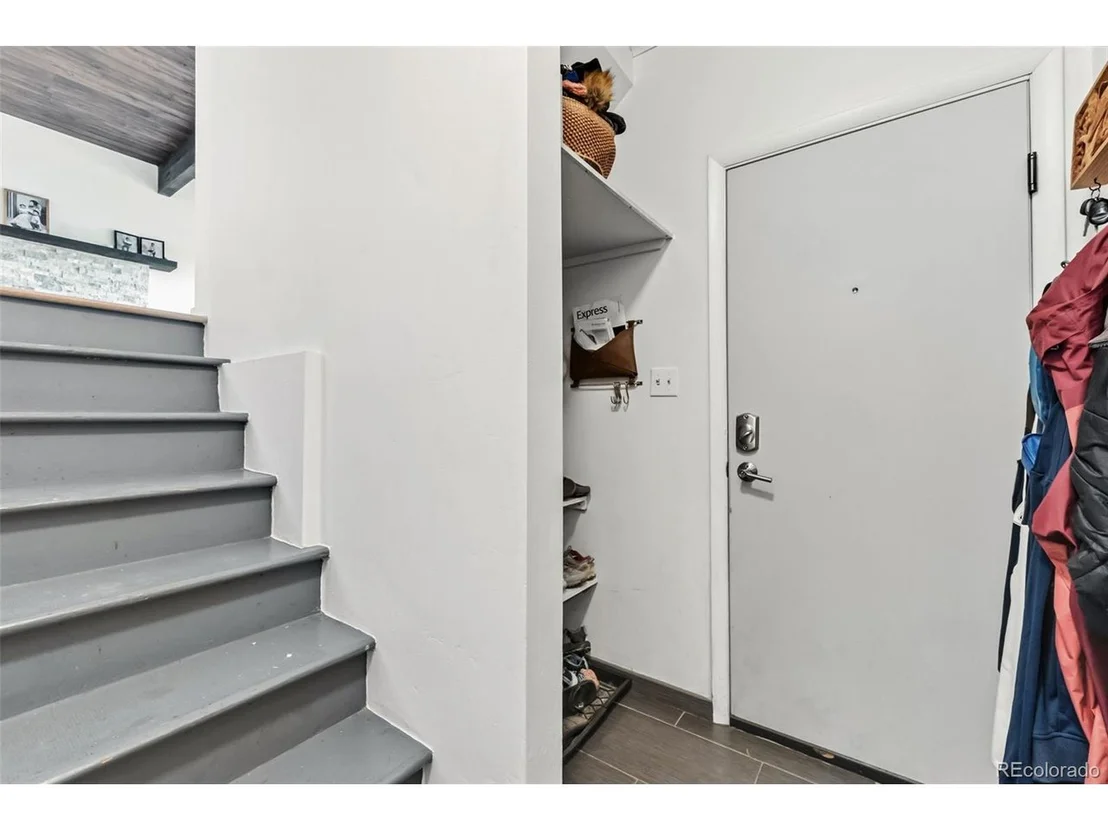 Photo of 218 Deer Path Rd
