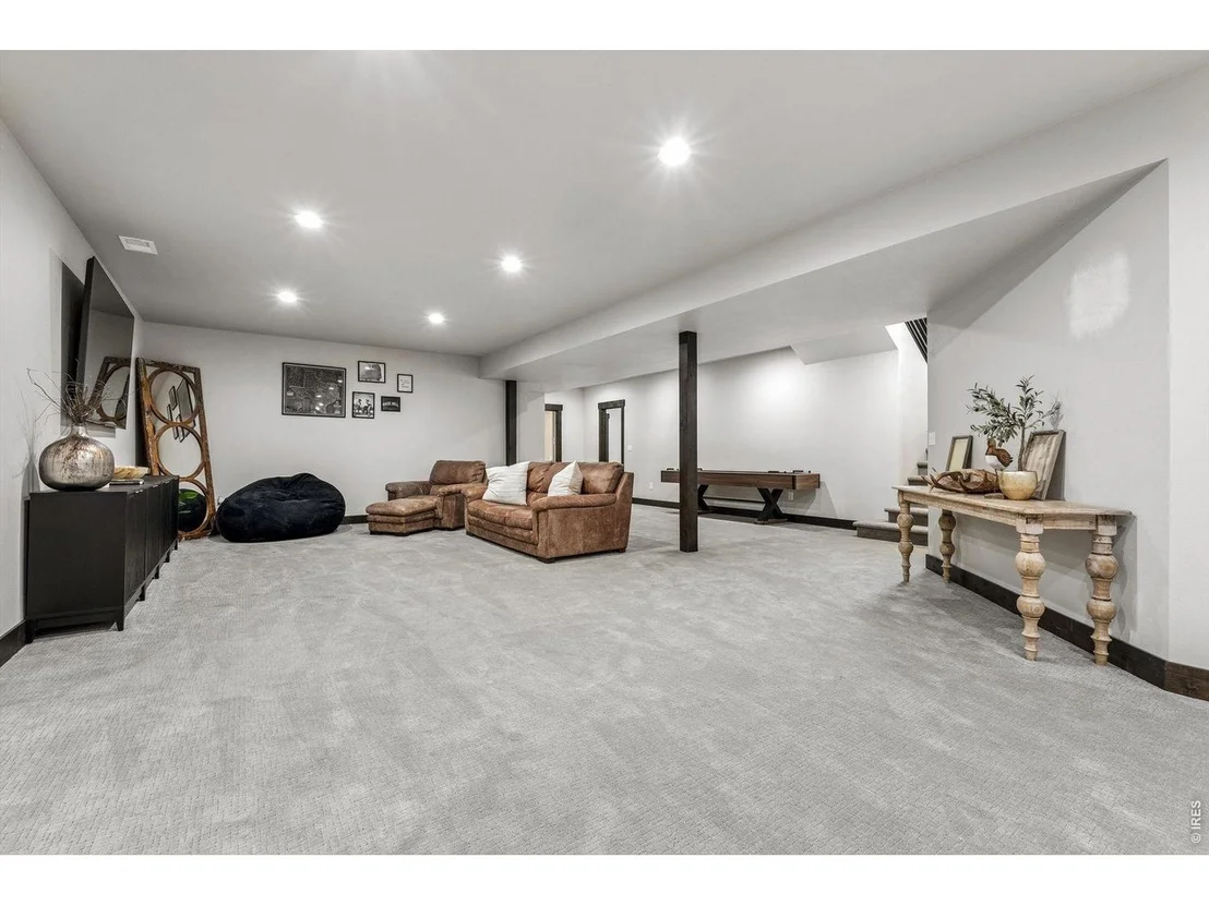 Photo of 2355 Sugarloaf Rd