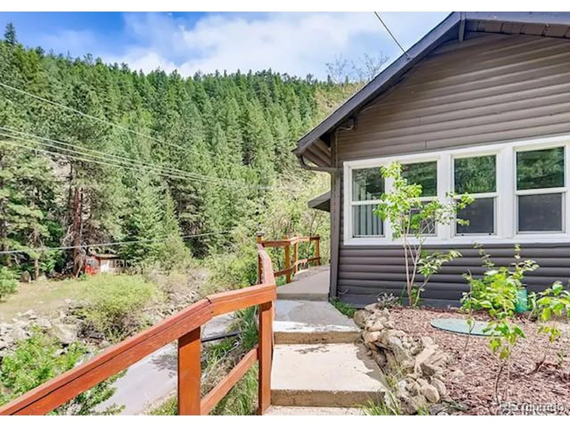 Photo of 5216 Fourmile Canyon Dr