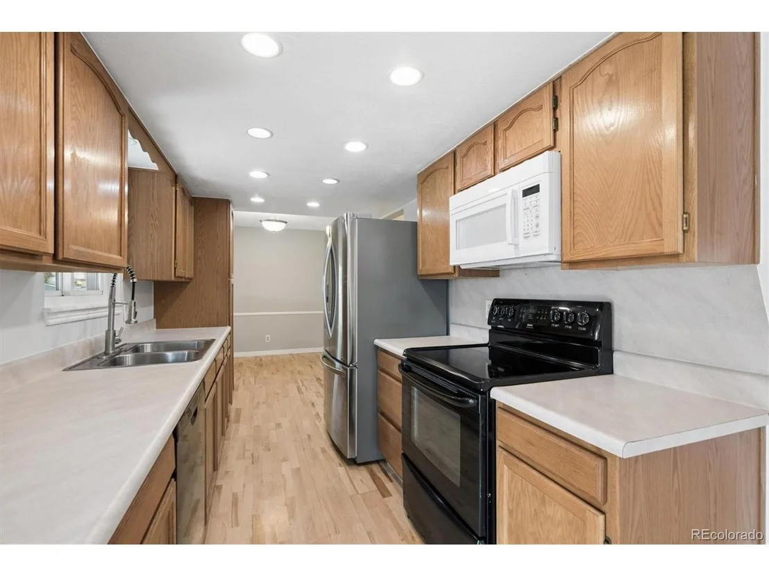 Photo of 6400 W 83rd Pl