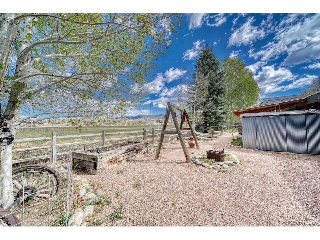 Photo of 1322 Angelview Cir