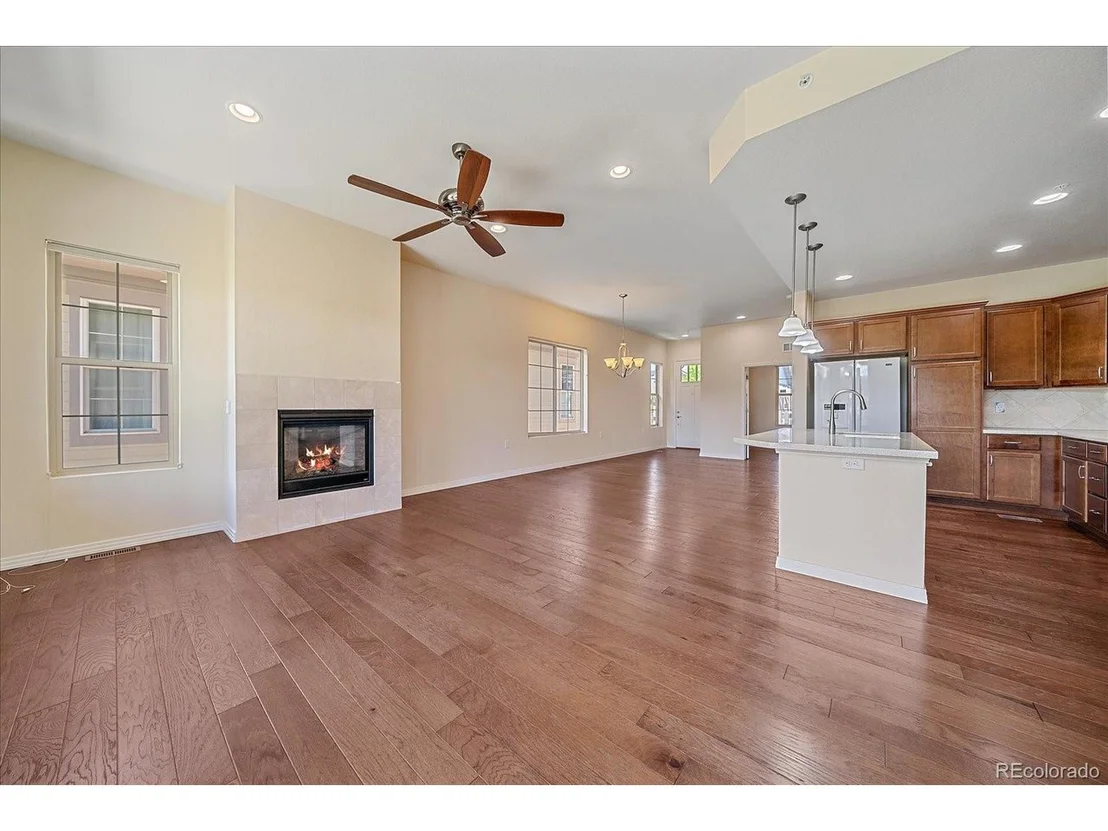 Photo of 1130 Summit View Dr