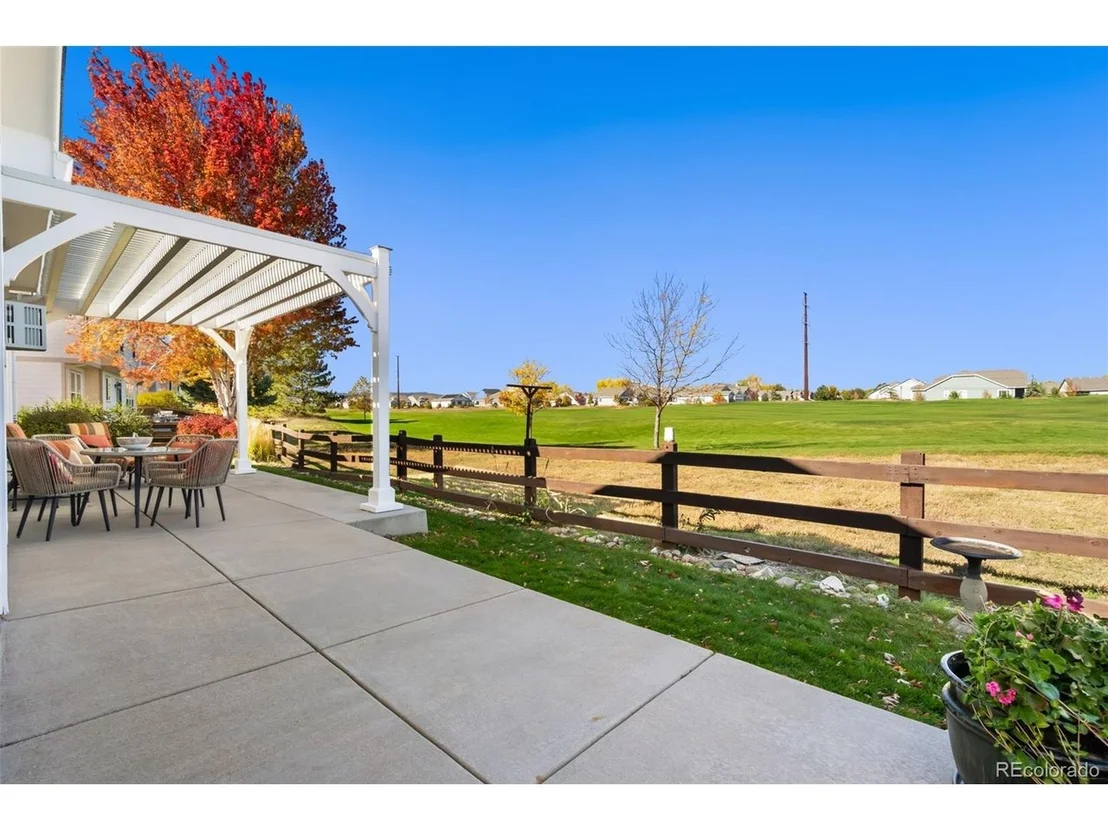 Photo of 879 Glenarbor Cir
