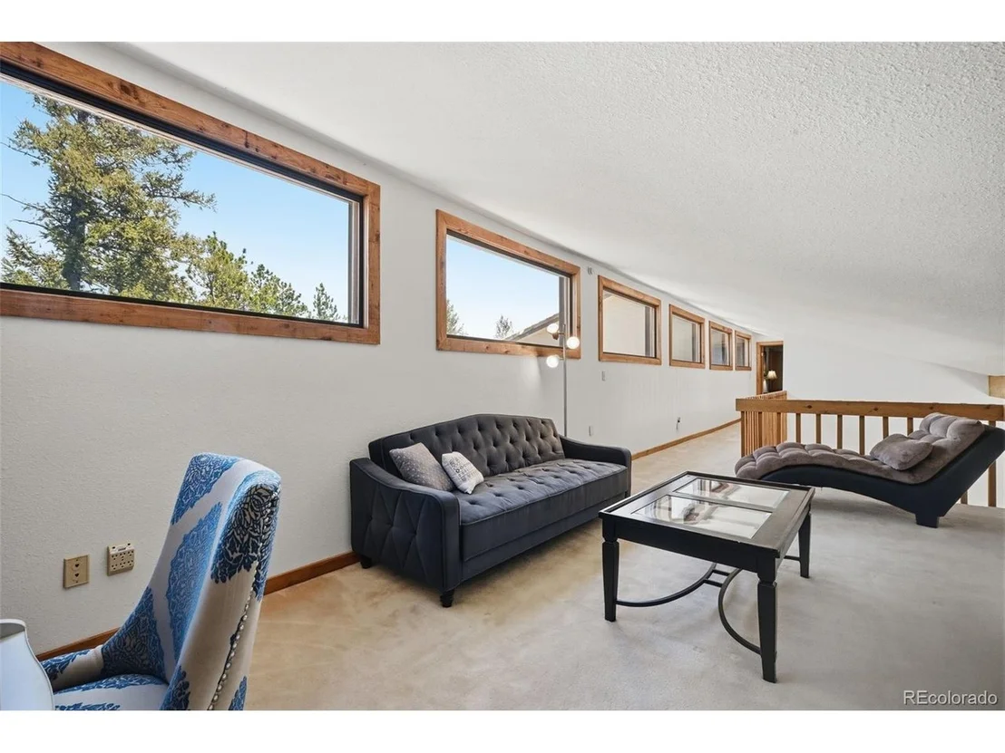 Photo of 107 Ox Yoke Ln