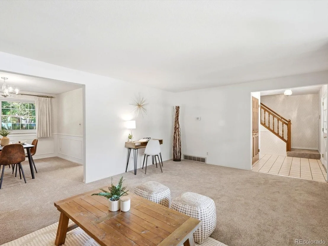 Photo of 6995 Queen Cir