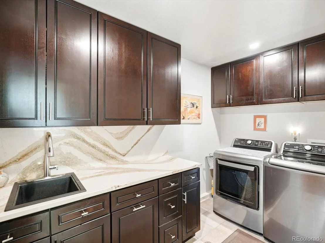 Photo of 5961 Crestbrook Dr