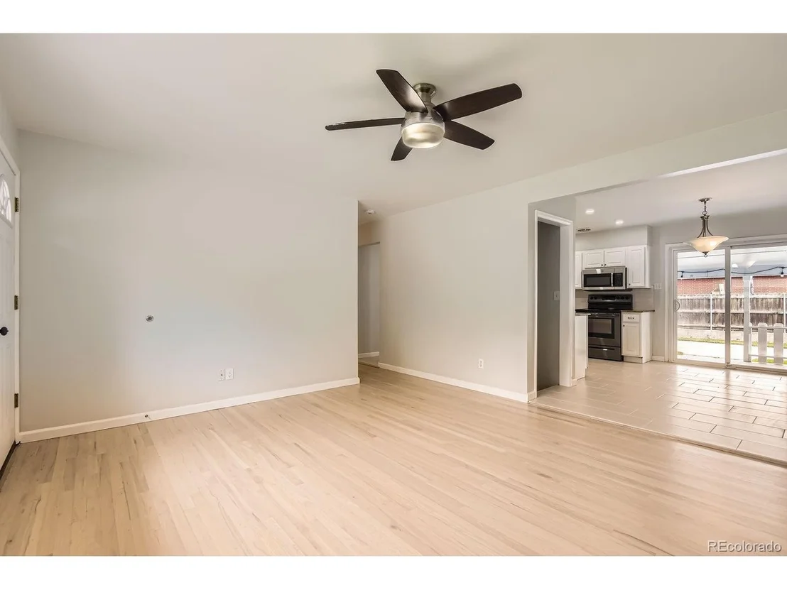 Photo of 5150 W Colgate Pl