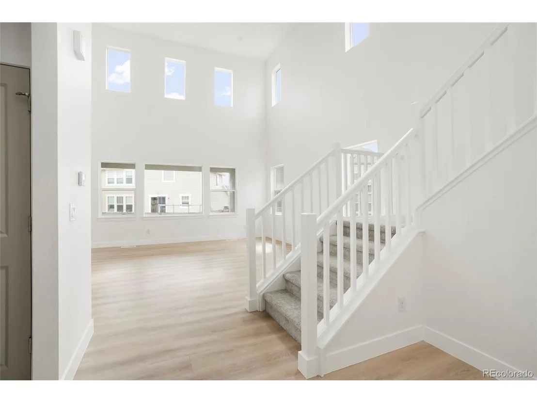 Photo of 13342 Newport Cir