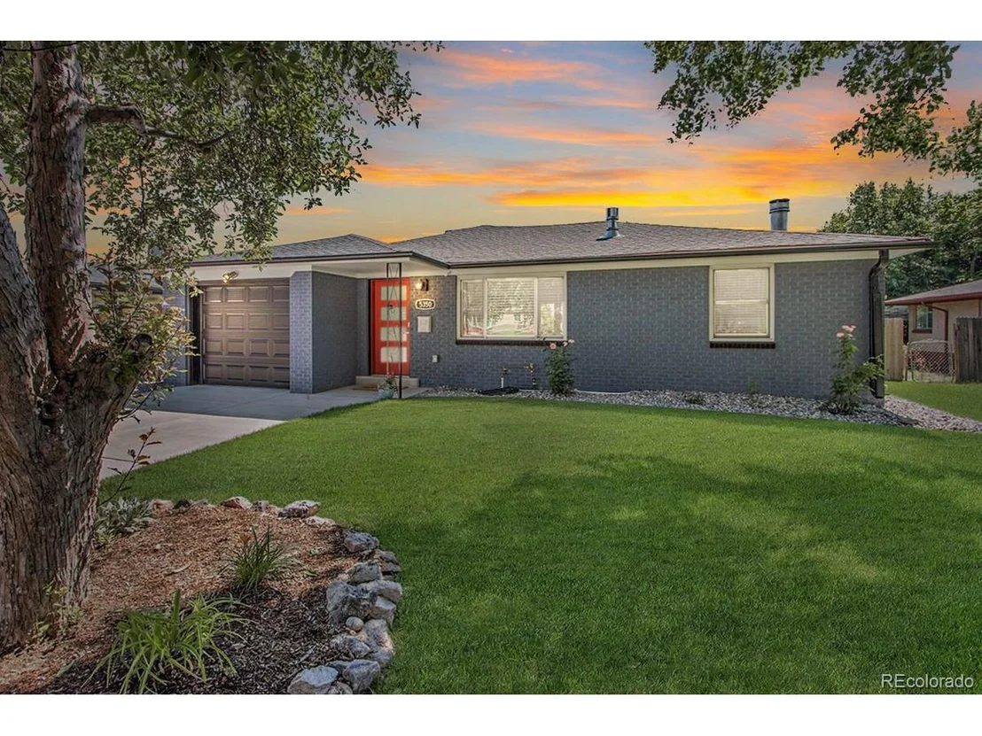 Photo of 5350 Iris St