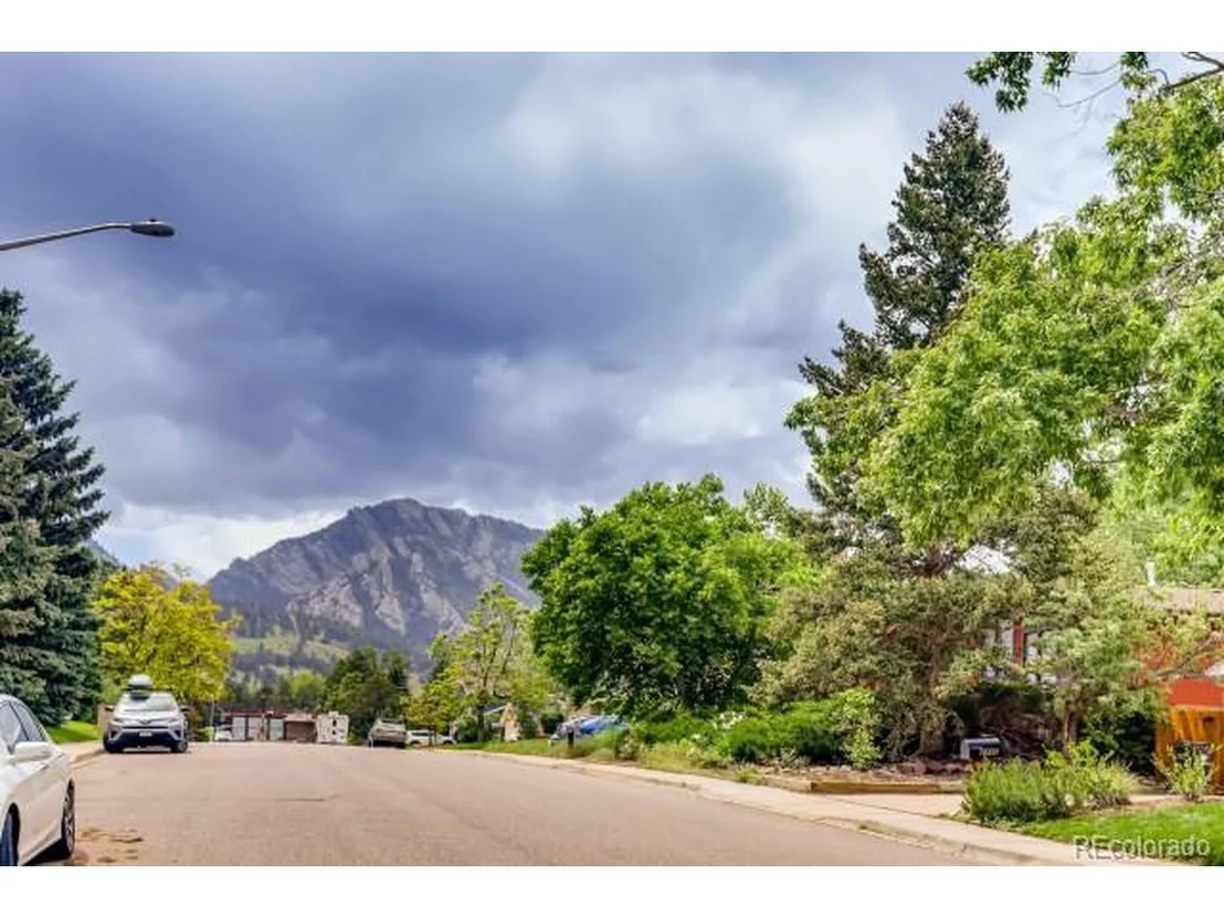 Photo of 2890 Heidelberg Dr