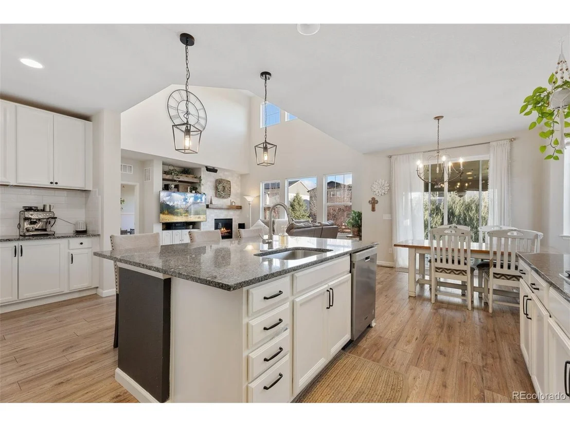 Photo of 6808 Rainier Rd
