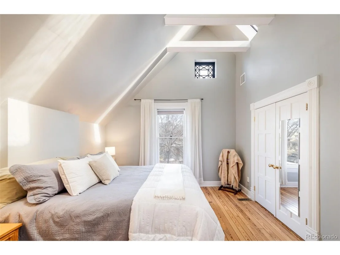 Photo of 3349 Bryant St
