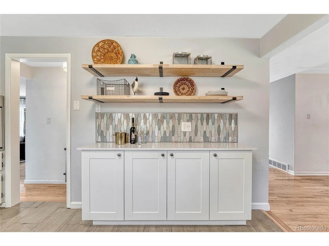 Photo of 8223 W 70th Pl