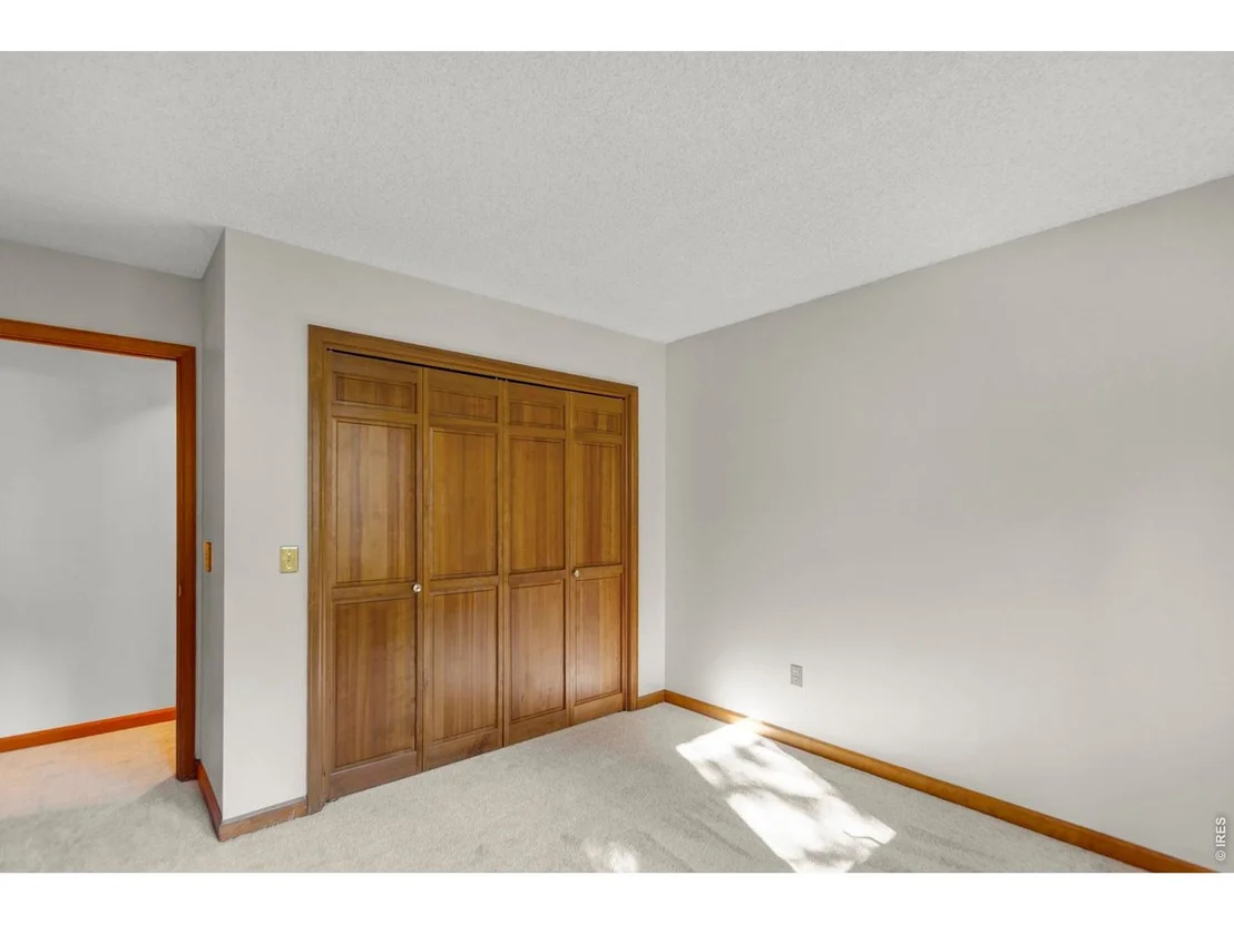 Photo of 1996 Uplands Cir
