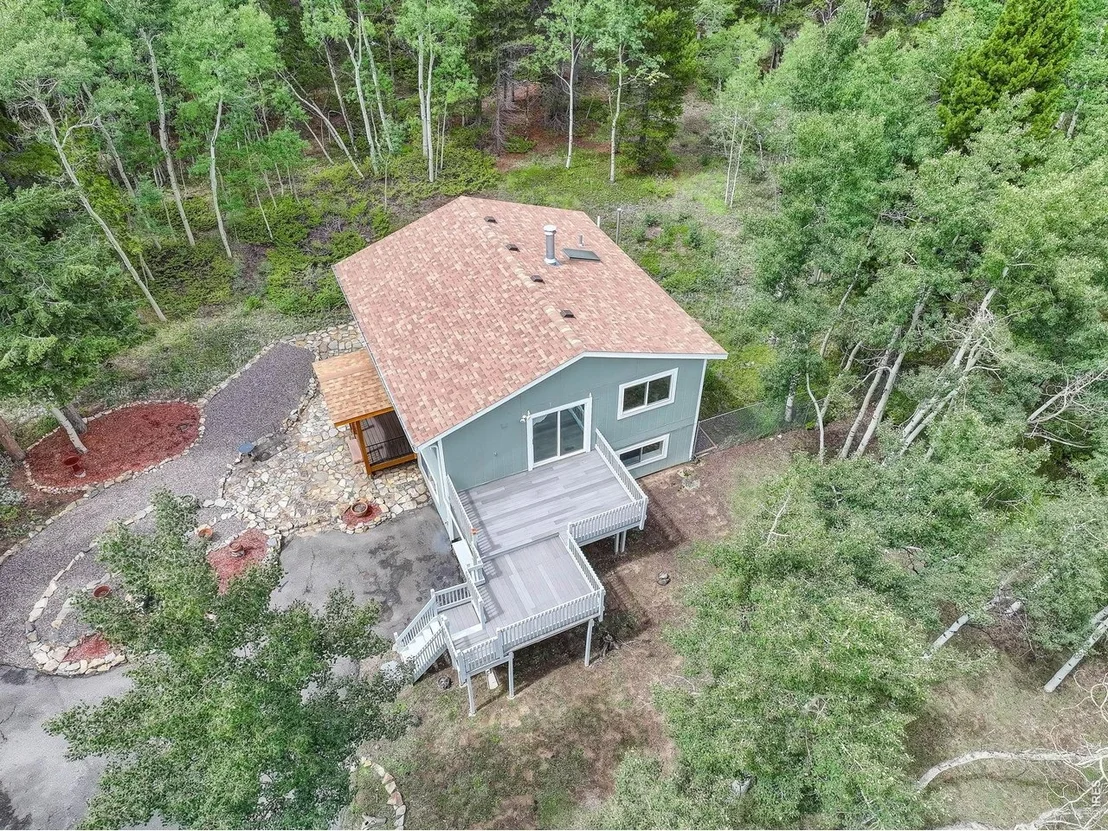 Photo of 233 Deer Cir