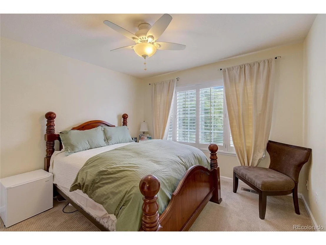 Photo of 10085 Glenstone Cir
