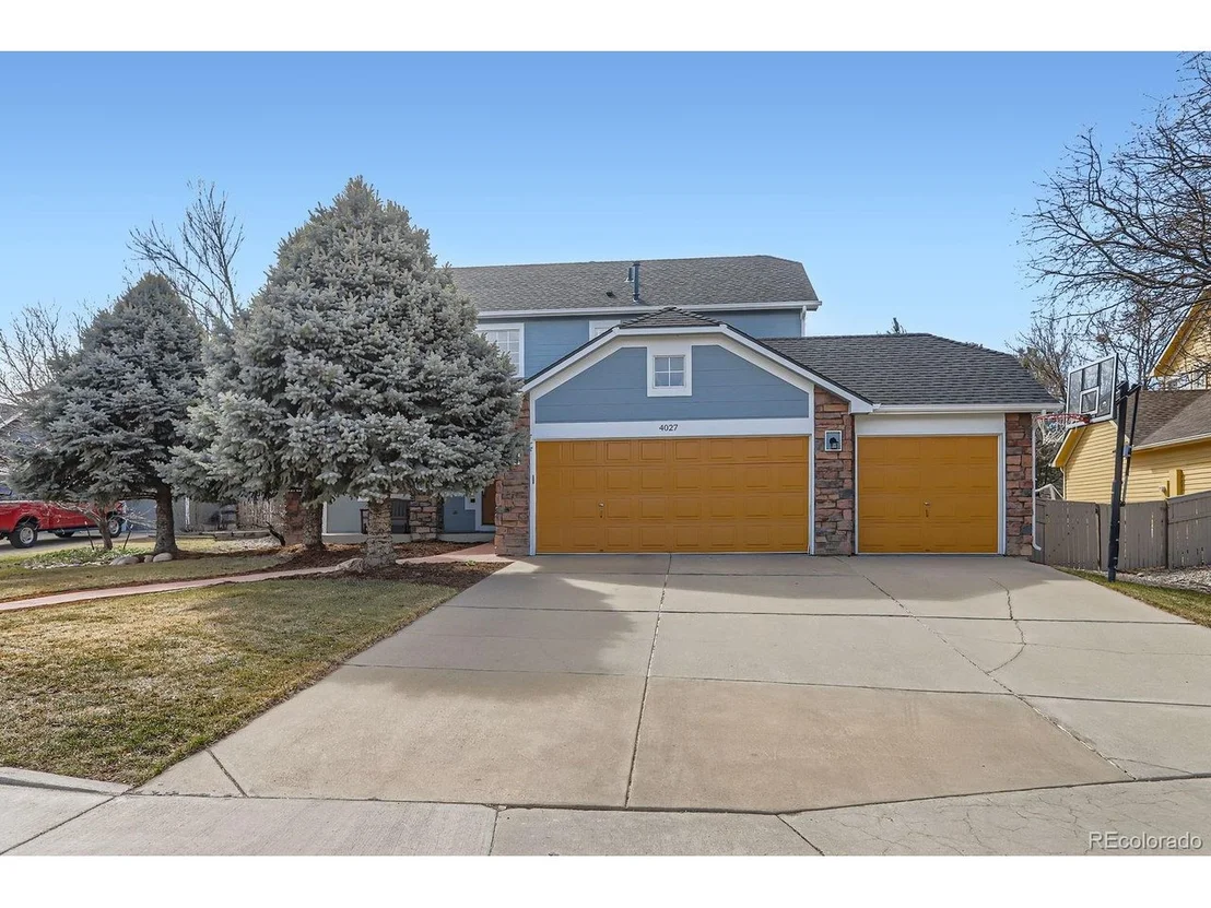 Photo of 4027 Hawthorne Cir