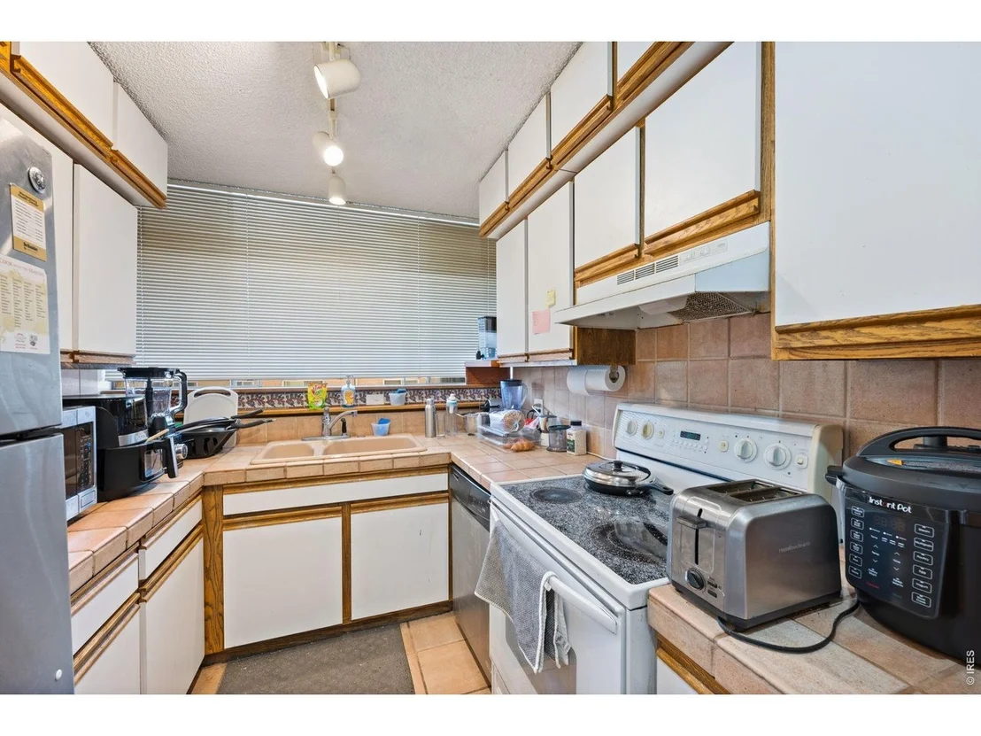 Photo of Unit 202 at 850 20th St
