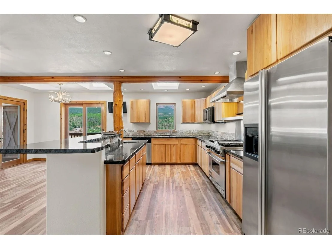 Photo of 231 Fairview Blvd