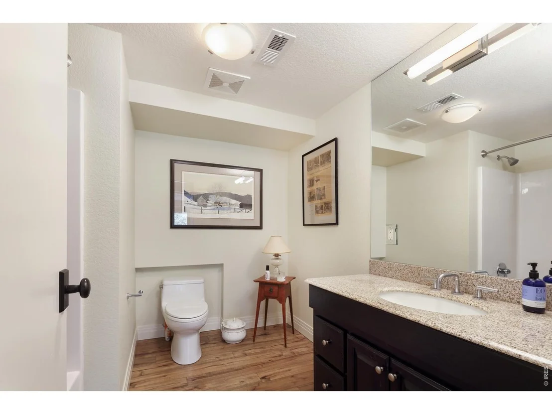 Photo of 300 Colard Ln