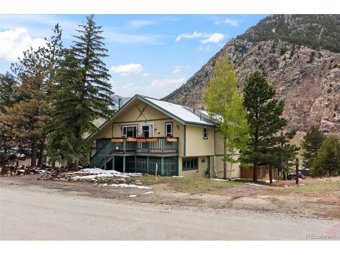 Photo of 1105 Main St