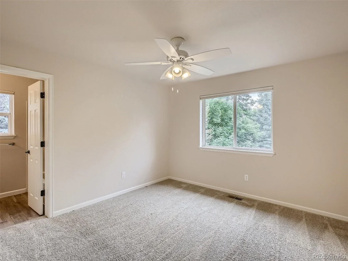 Photo of 1031 Willow Creek Cir