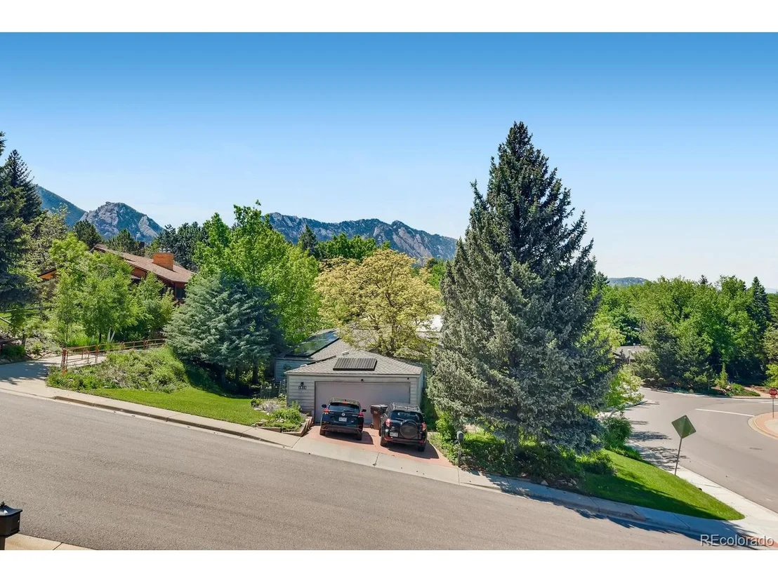 Photo of 1645 Gillaspie Dr