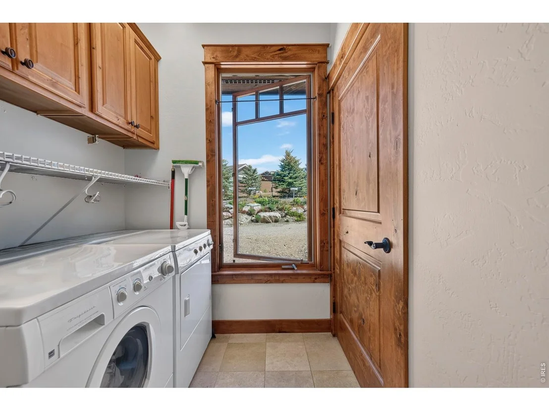 Photo of 320 County Road 8947
