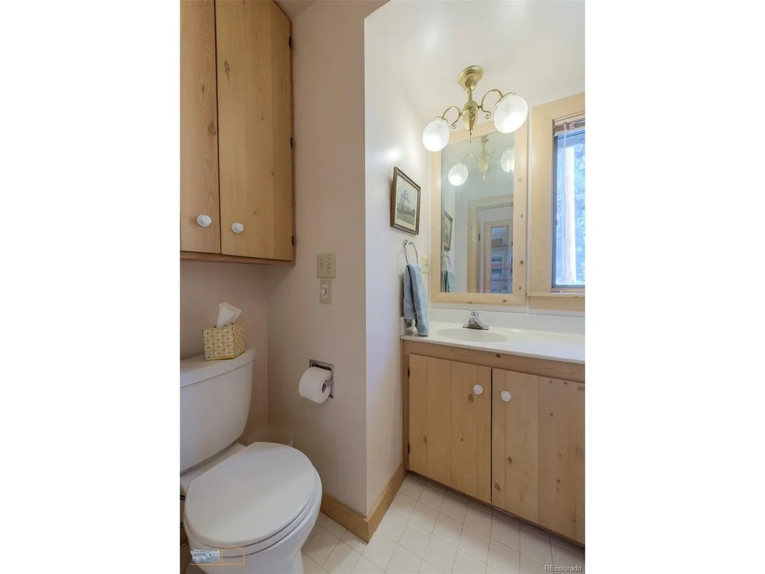 Photo of 452 Alpine Dr