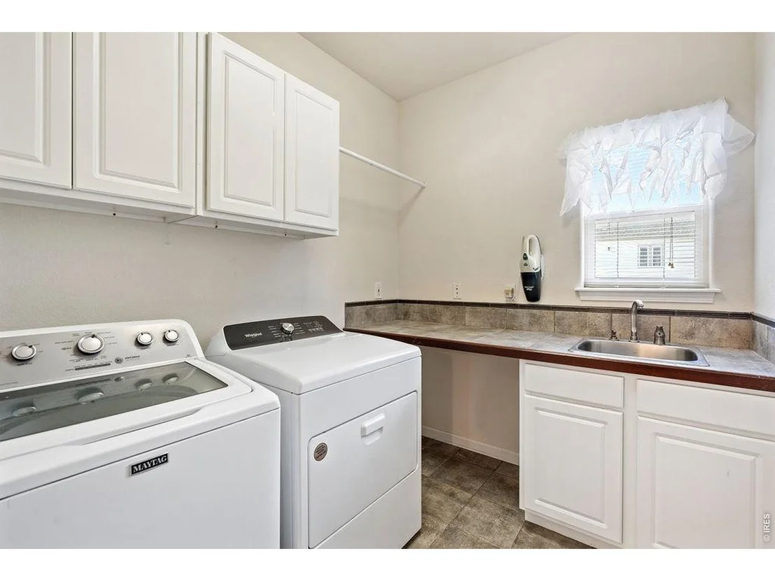 Photo of 52 Lakeview Cir
