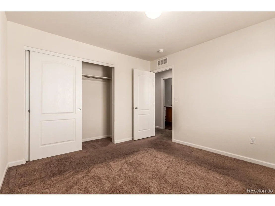 Photo of 504 Vista Blvd