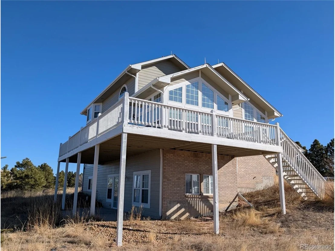 Photo of 43882 Buckskin Rd