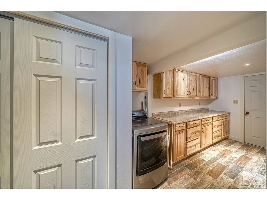 Photo of 6375 Terrace Ln