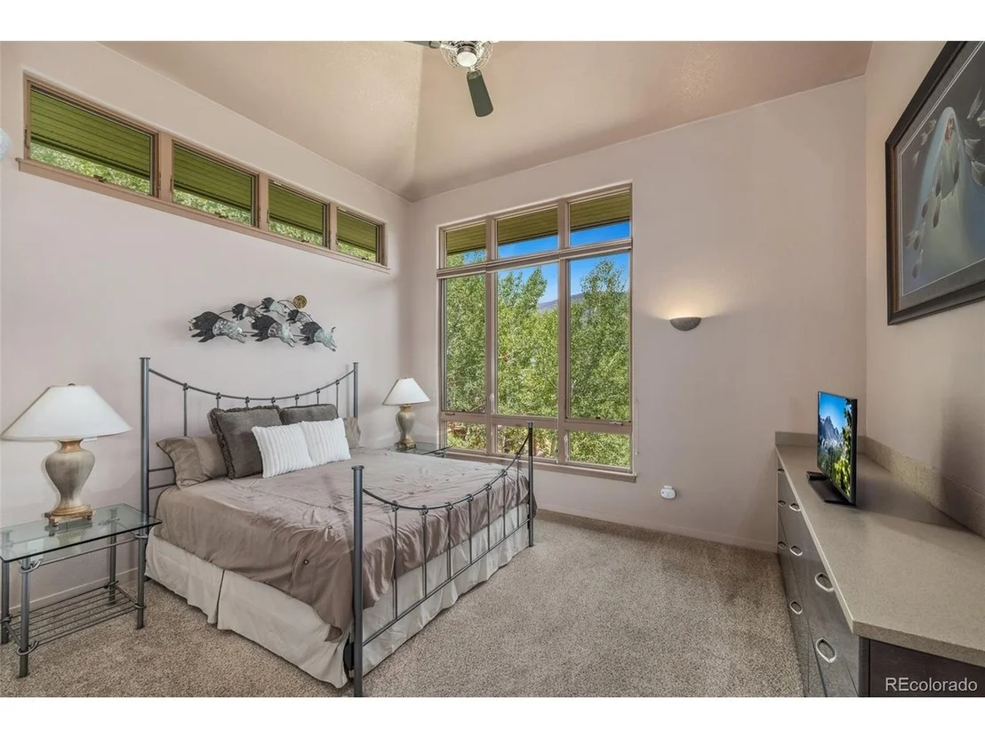 Photo of 1744 Falcon Dr