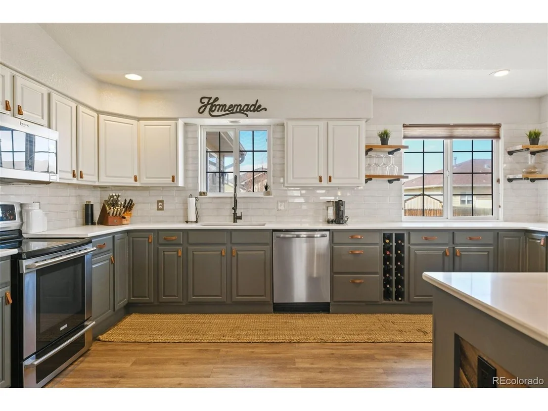 Photo of 1127 Cherrywood Dr