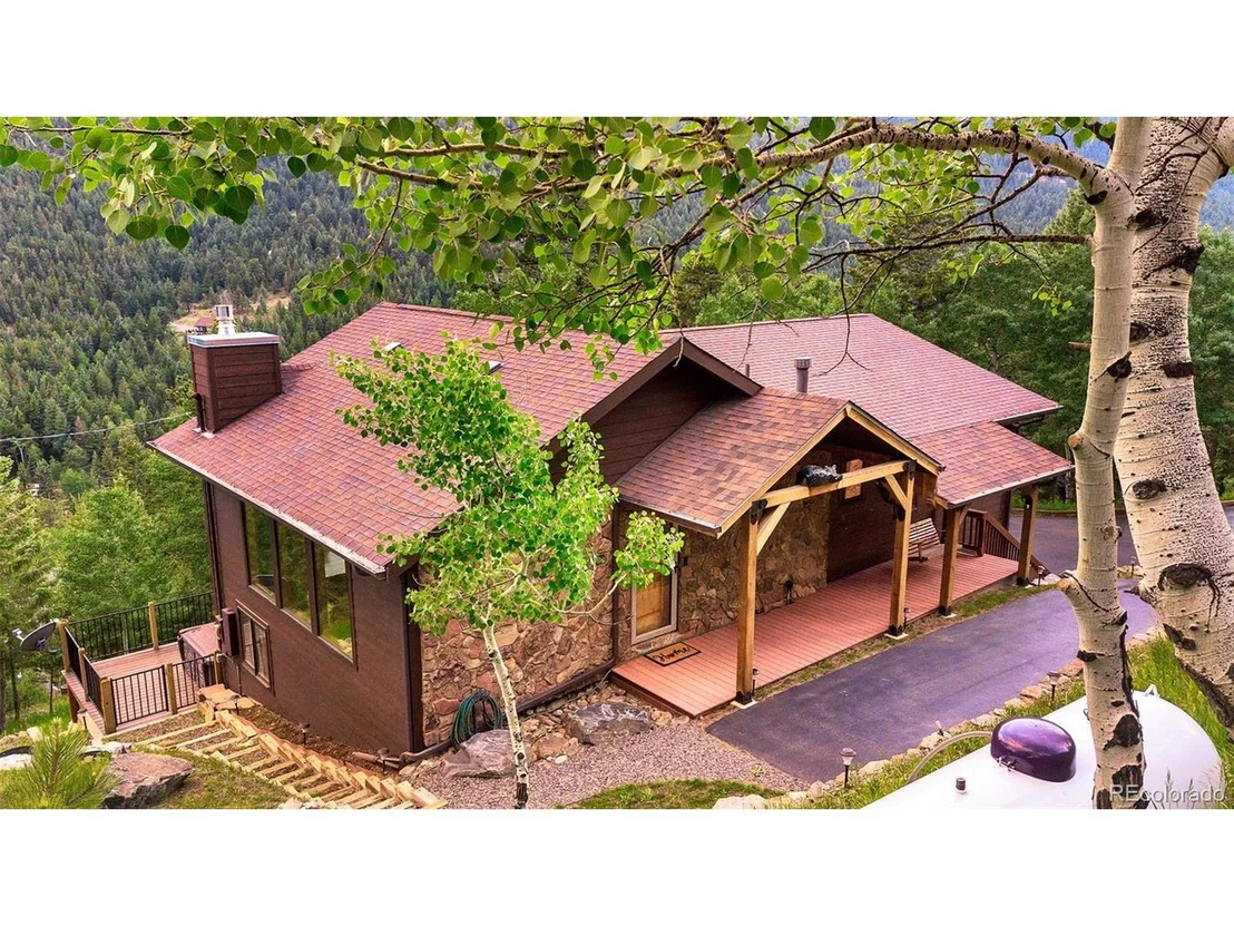 Photo of 734 Aspen Pl