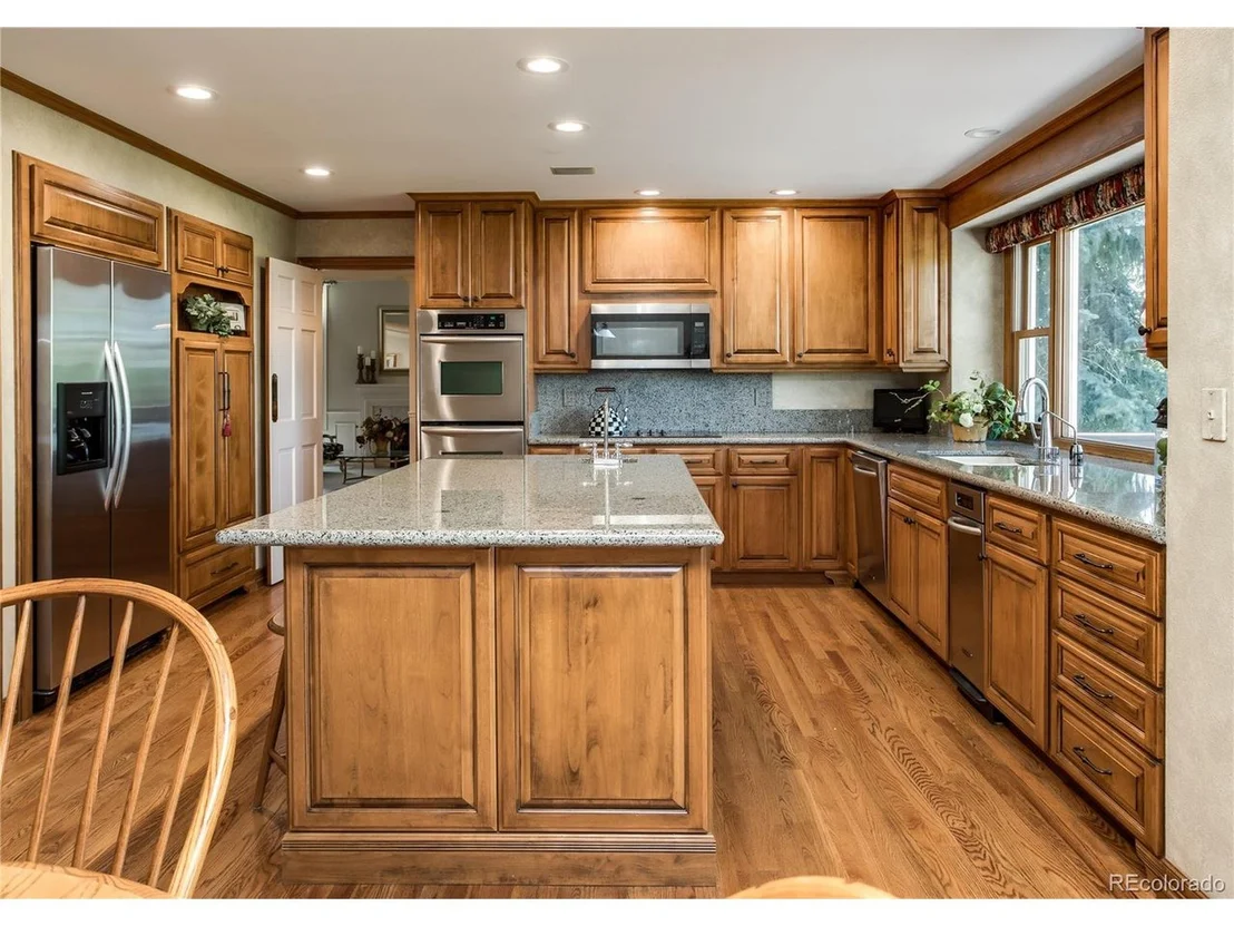 Photo of 7013 S Locust Cir