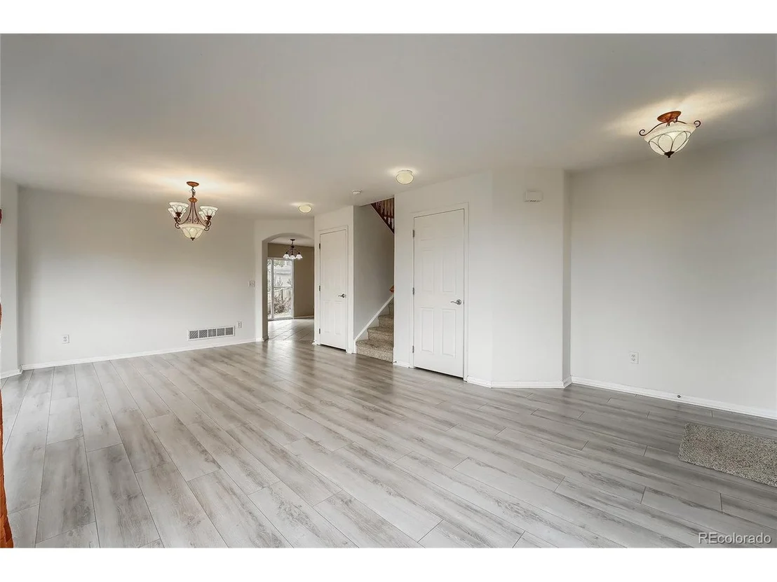 Photo of 2073 Mountain Iris Dr
