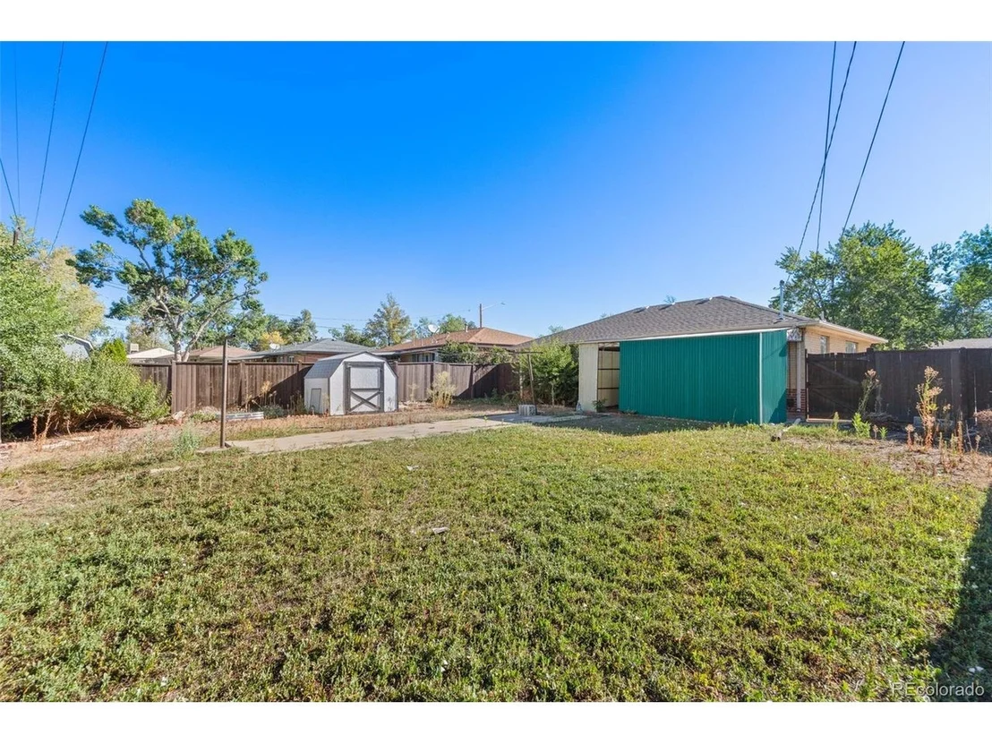 Photo of 8581 Crescent Dr