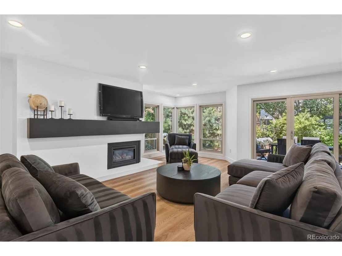Photo of 5373 E Links Cir