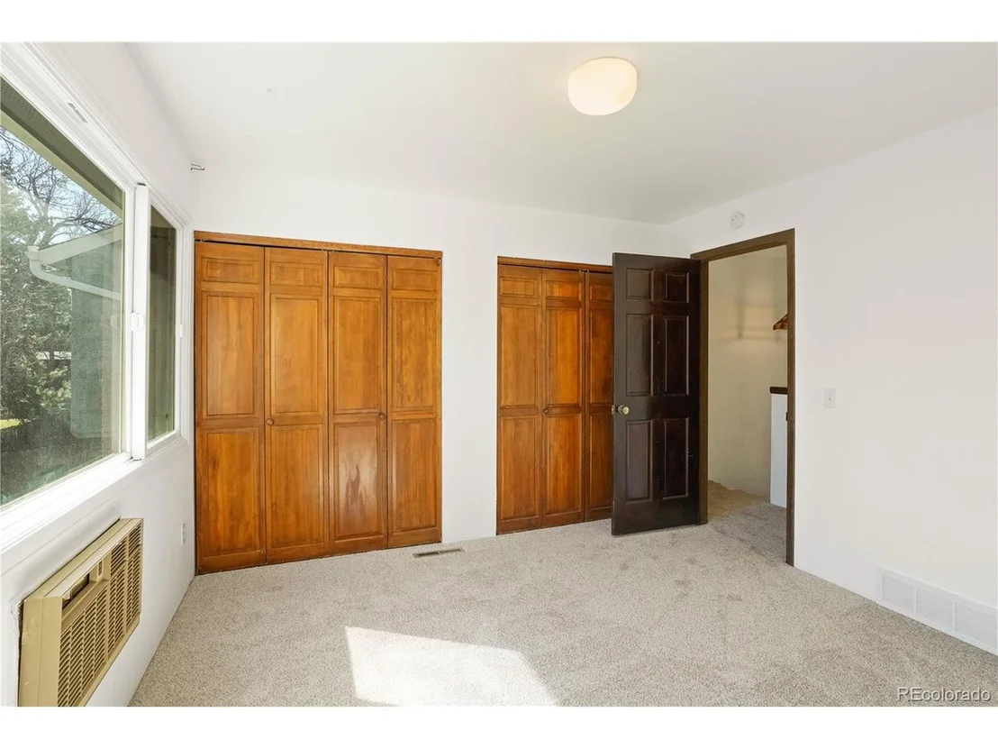 Photo of Unit 13 at 3870 Broadway St