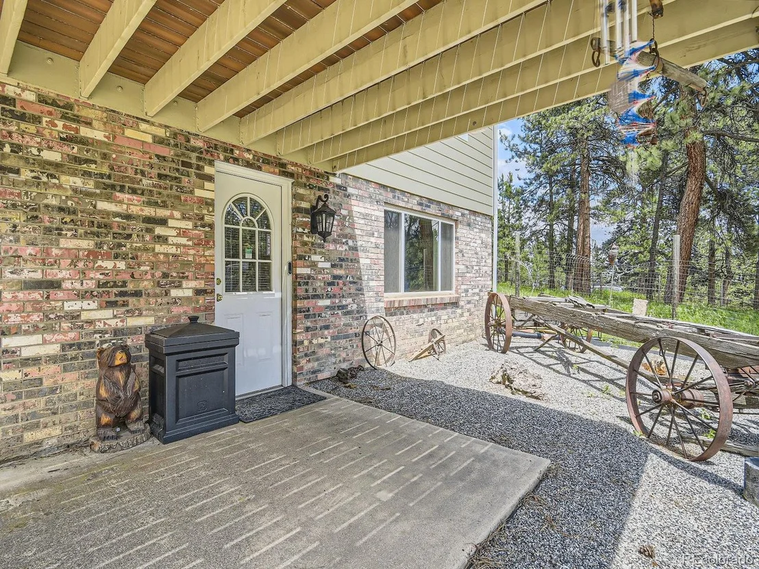 Photo of 5761 Cliff Rd